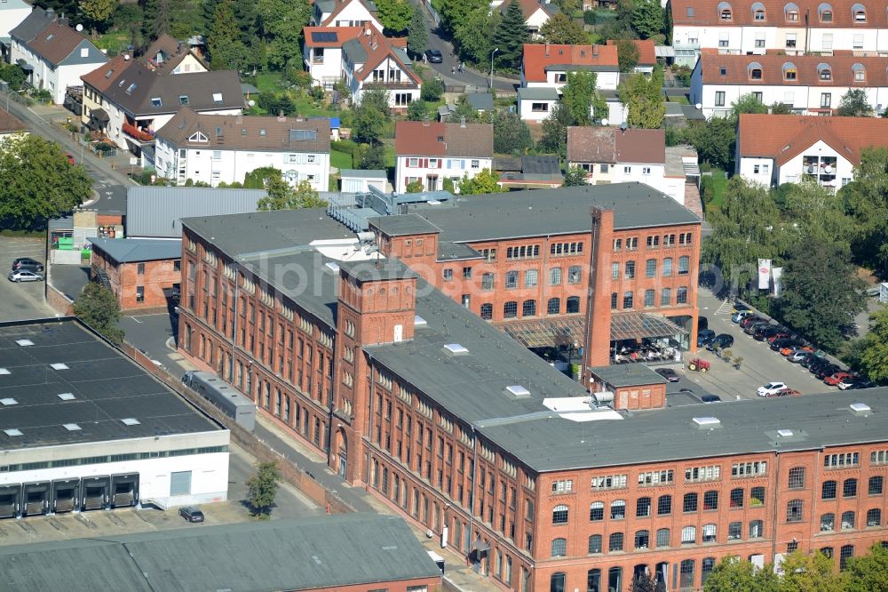 Frankfurt am Main from above - Industrial estate and company settlement im alten Fabrikgebaeude an der Orber Strasse im Stadtteil Fechenheim in Frankfurt in the state Hesse