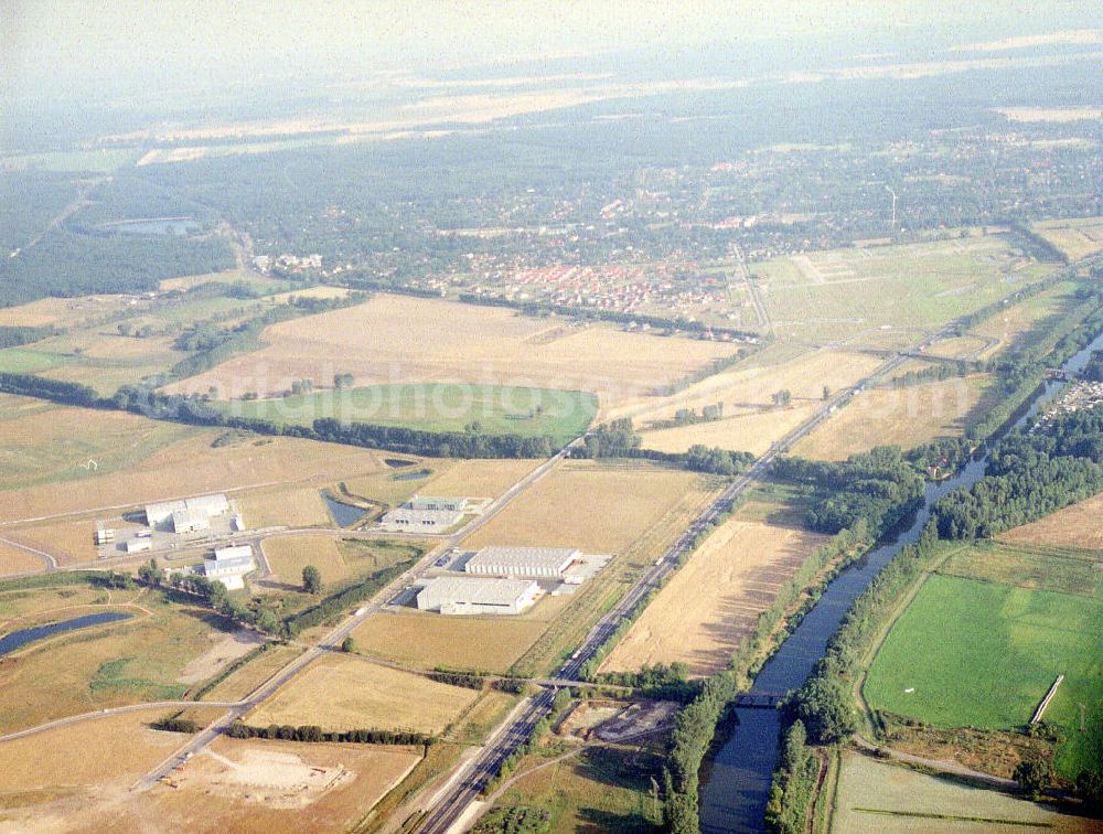 Aerial photograph Brieselang / Brandenburg - Gewerbegebiet bei Brieselang am Berliner Ring.