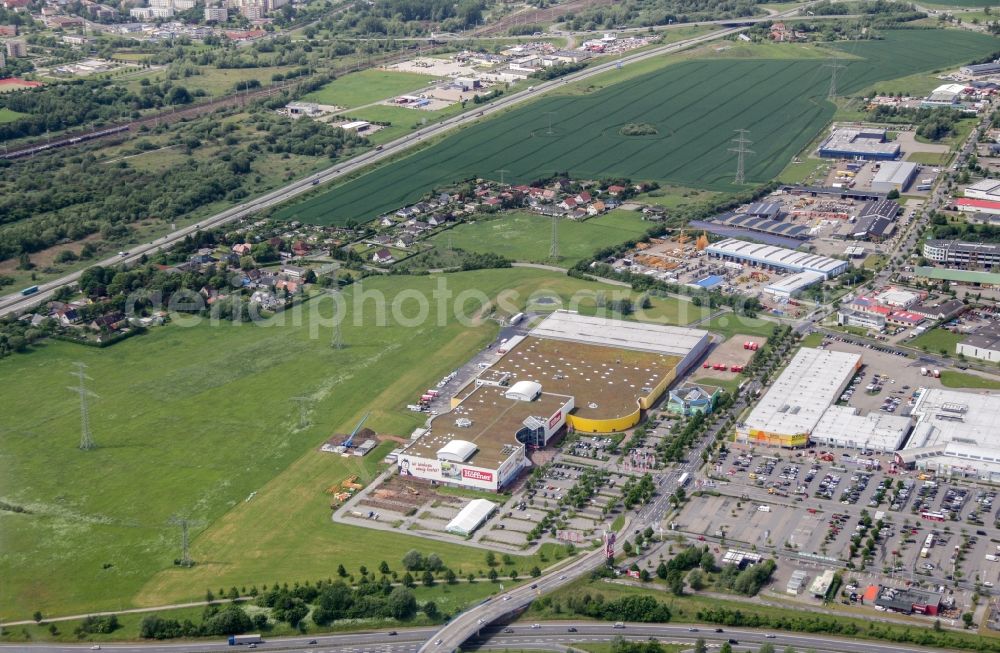 Aerial photograph Bentwisch - Industrial estate and company settlement Bentwisch in Bentwisch in the state Mecklenburg - Western Pomerania, Germany