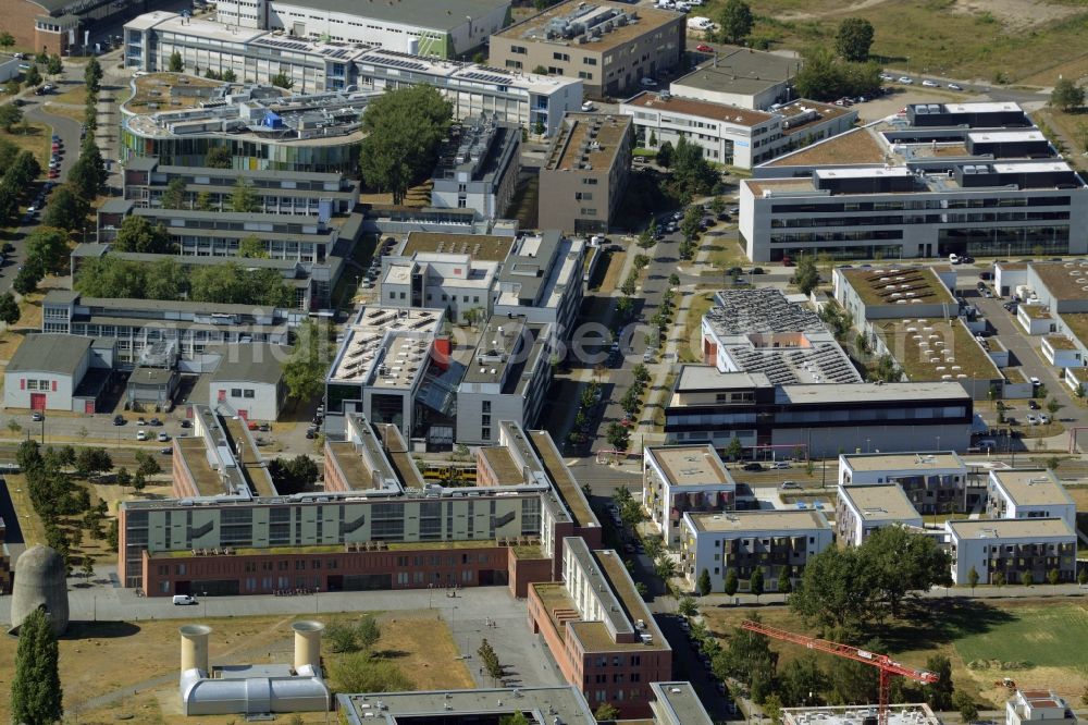 Aerial image Berlin - Industrial estate and company settlement at the crossroads Friedrich-Woehler-Strasse and Schwarzschildstrasse in Berlin in Germany