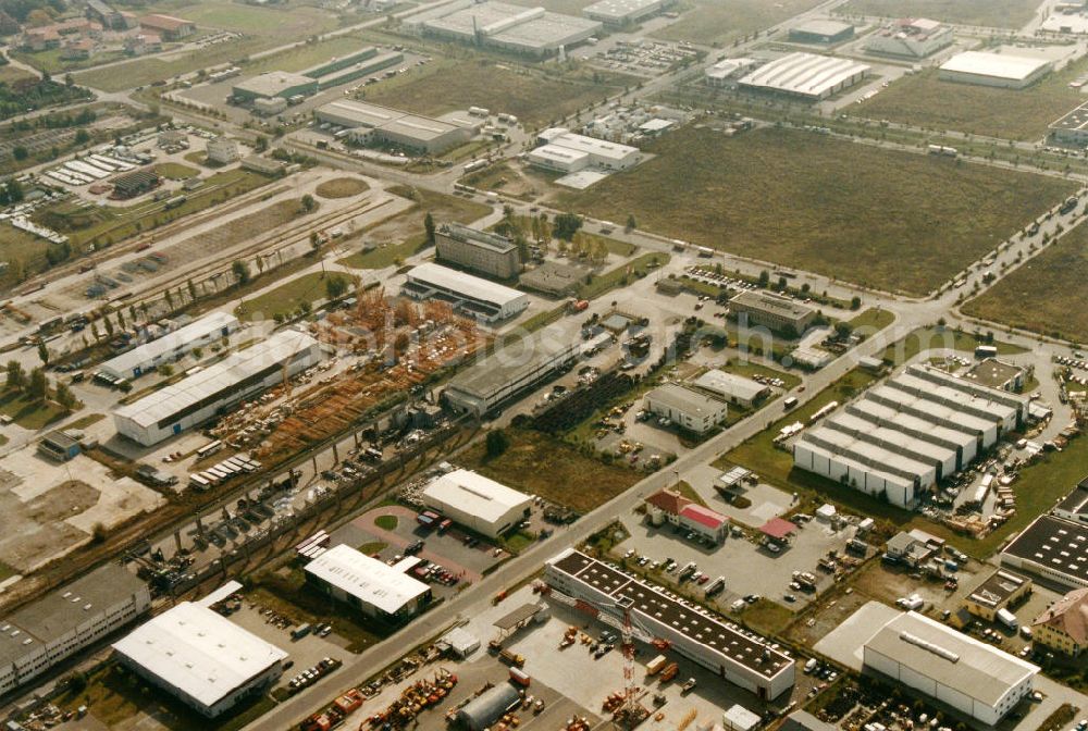 Berlin-Mahlsdorf from above - Blick auf das Gewerbegebiet an der Bundestraße B1 / B5 in Berlin-Mahlsdorf. View of the commercial area at the A-Road / federal highway B1 / B5 in the district Mahlsdorf.