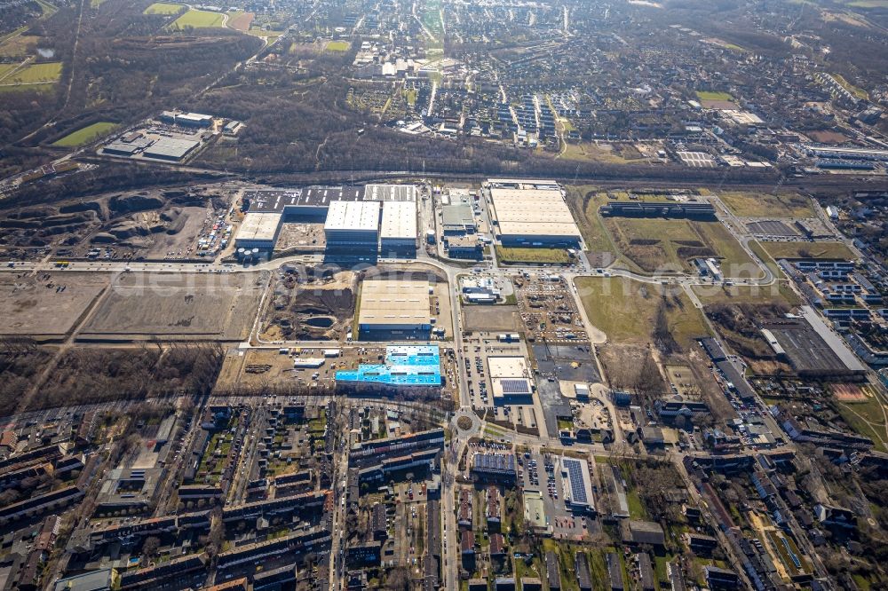 Gelsenkirchen from above - Industrial estate and company settlement Bruesseler Strasse in the district Bulmke-Huellen in Gelsenkirchen at Ruhrgebiet in the state North Rhine-Westphalia