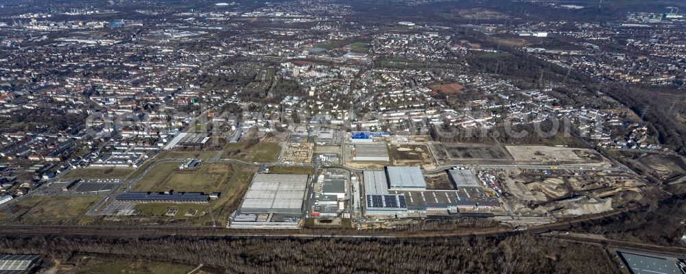 Gelsenkirchen from above - Industrial estate and company settlement Bruesseler Strasse in the district Bulmke-Huellen in Gelsenkirchen at Ruhrgebiet in the state North Rhine-Westphalia