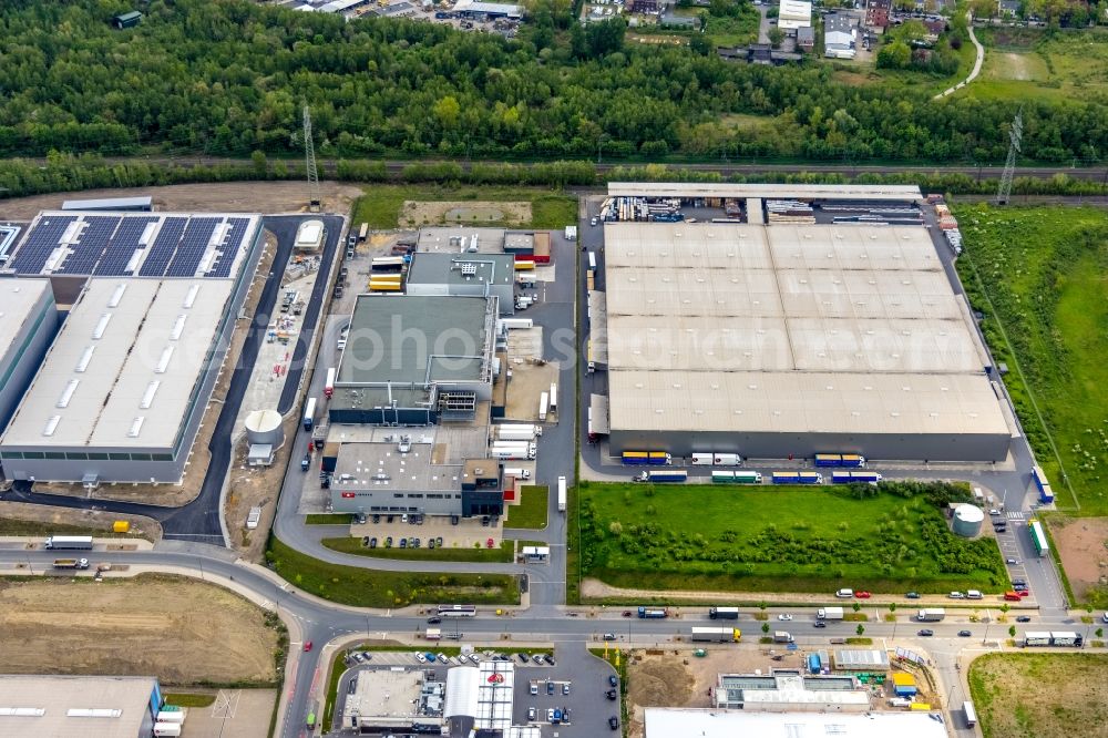 Aerial photograph Gelsenkirchen - Industrial estate and company settlement Bruesseler Strasse in the district Bulmke-Huellen in Gelsenkirchen at Ruhrgebiet in the state North Rhine-Westphalia