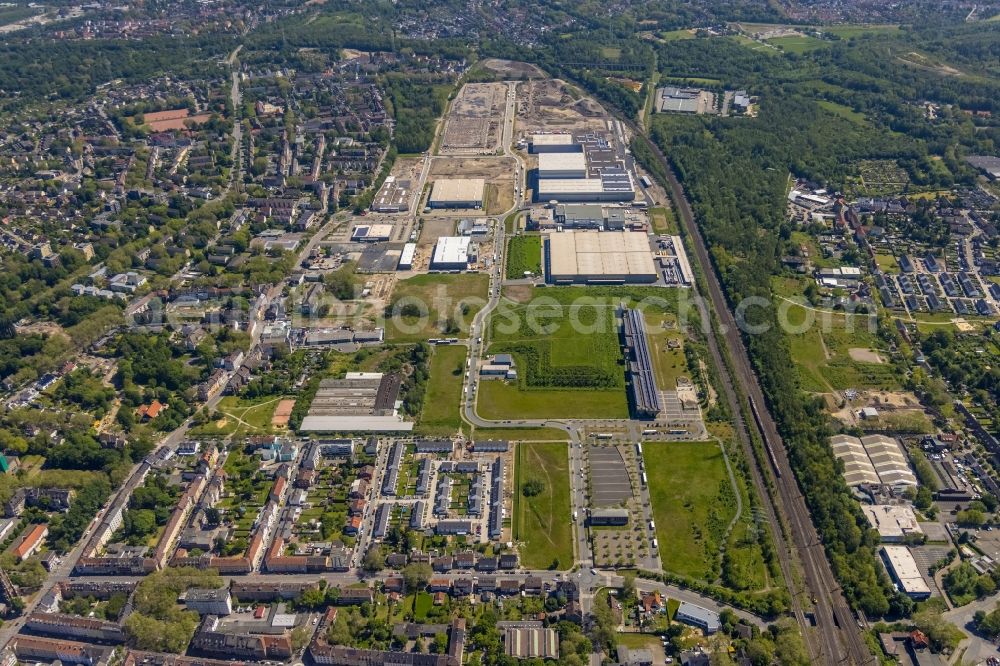 Aerial photograph Gelsenkirchen - Industrial estate and company settlement Bruesseler Strasse in the district Bulmke-Huellen in Gelsenkirchen at Ruhrgebiet in the state North Rhine-Westphalia