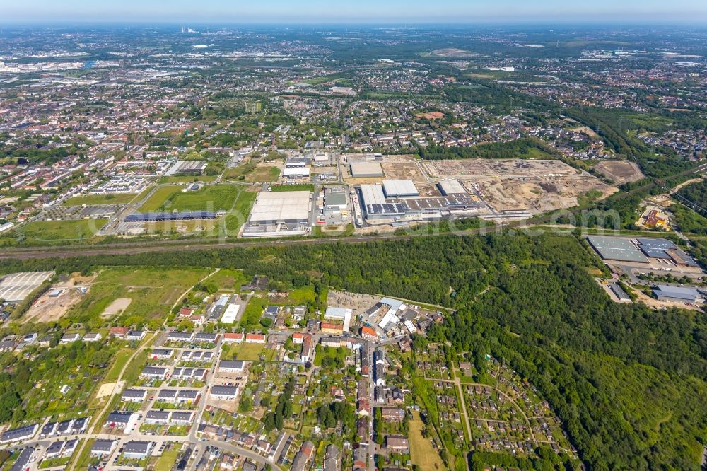 Aerial image Gelsenkirchen - Industrial estate and company settlement Bruesseler Strasse in the district Bulmke-Huellen in Gelsenkirchen at Ruhrgebiet in the state North Rhine-Westphalia