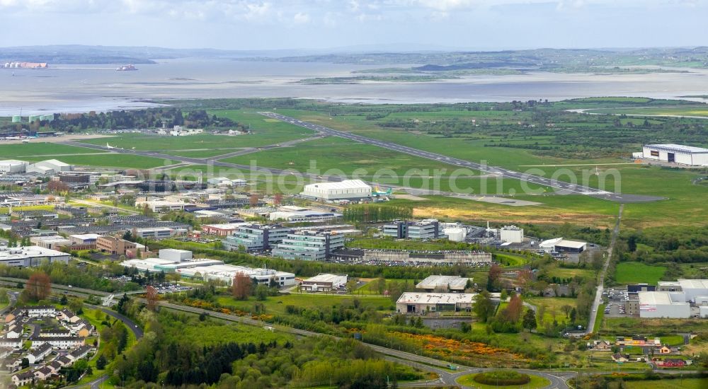 Shannon from the bird's eye view: Industrial estate and company settlement Business Park in Shannon in Clare, Ireland