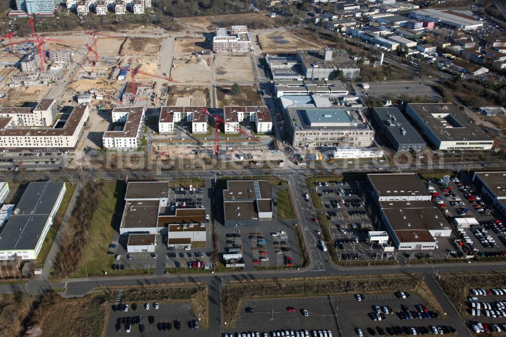 Aerial photograph Mainz - Industrial estate and company settlement Elly-Beinhorn-Strasse - Hechtsheimer Strasse in the district Oberstadt in Mainz in the state Rhineland-Palatinate, Germany