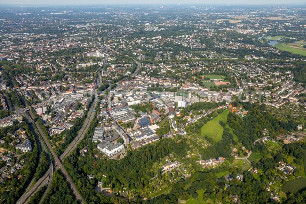 Aerial photograph Essen - Industrial estate and company settlement along the Bundesautobahn A52 - Schuermannstrasse in Essen in the state North Rhine-Westphalia, Germany