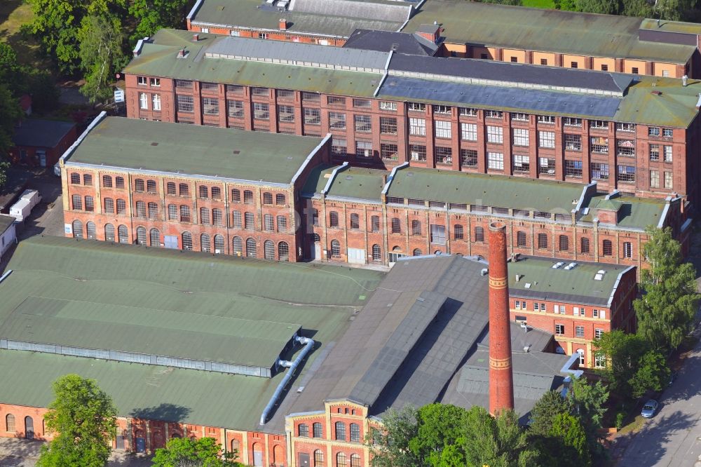 Aerial image Berlin - Industrial estate and company settlement along the Eiswerderstrasse in the district Hakenfelde in Berlin, Germany