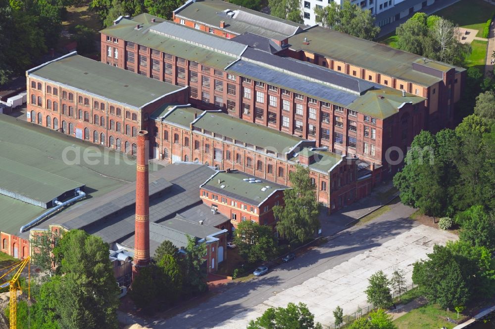 Aerial photograph Berlin - Industrial estate and company settlement along the Eiswerderstrasse in the district Hakenfelde in Berlin, Germany