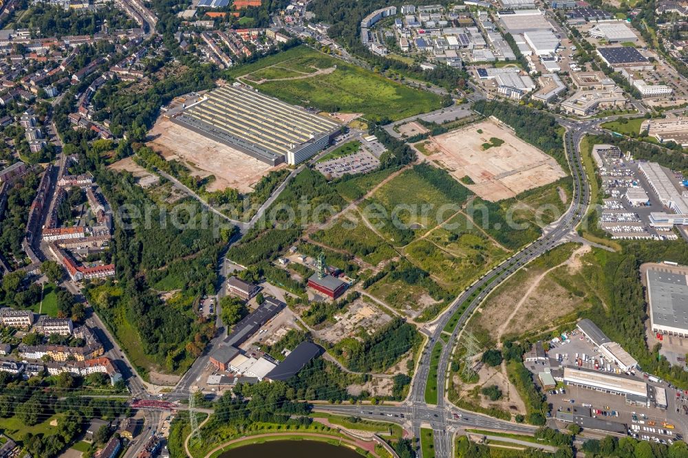 Essen from above - Industrial estate and company settlement along the Helenenstrasse in Essen in the state North Rhine-Westphalia, Germany