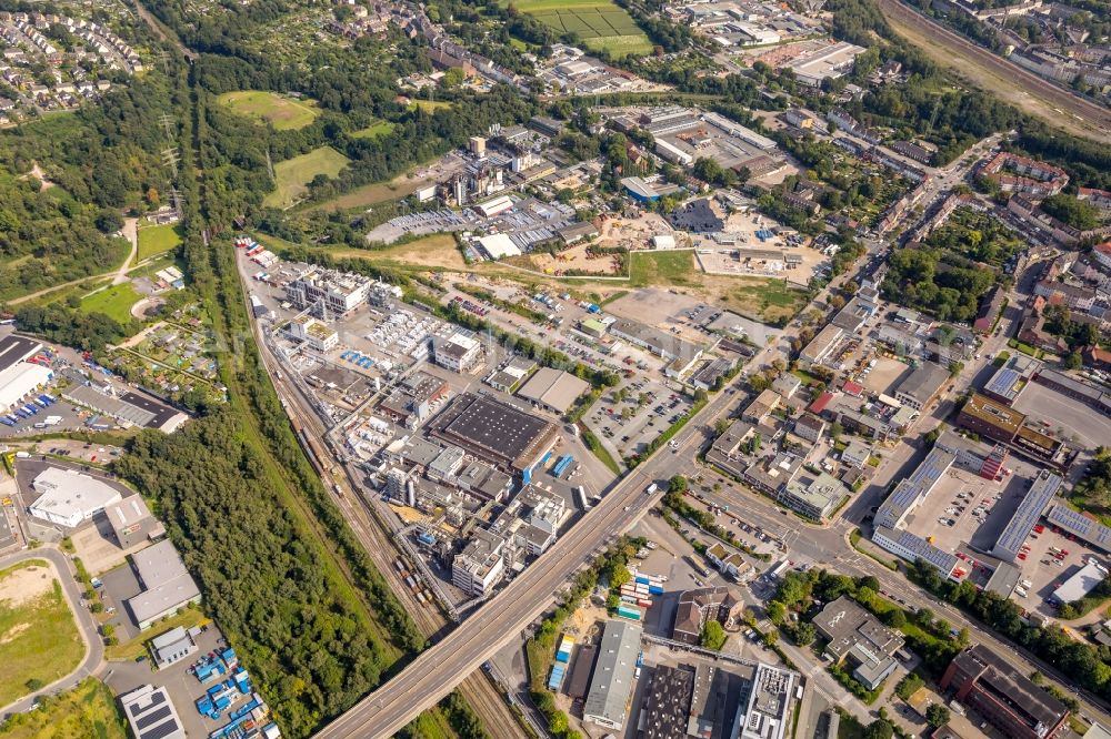 Essen from the bird's eye view: Industrial estate and company settlement along the Herzogstrasse in Essen in the state North Rhine-Westphalia, Germany