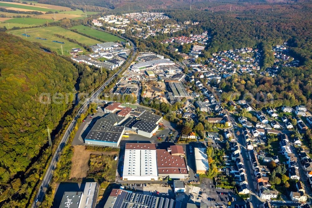 Arnsberg from the bird's eye view: Industrial estate and company settlement along the Moehnestrasse in the district Neheim in Arnsberg in the state North Rhine-Westphalia, Germany