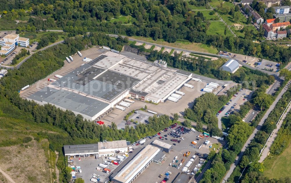 Essen from the bird's eye view: Industrial estate and company settlement along the Pferdebahnstrasse in Essen in the state North Rhine-Westphalia, Germany