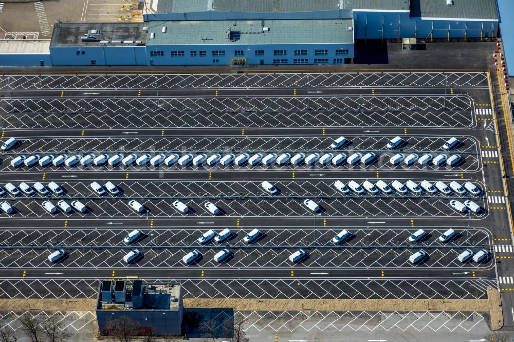 Aerial image Essen - Industrial estate and company settlement along the Pferdebahnstrasse in Essen in the state North Rhine-Westphalia, Germany