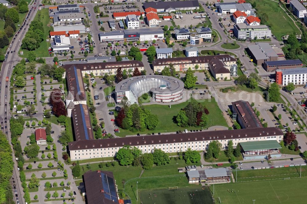 Aerial photograph Bad Tölz - Industrial estate and company settlement FlintCenter in Bad Toelz in the state Bavaria, Germany