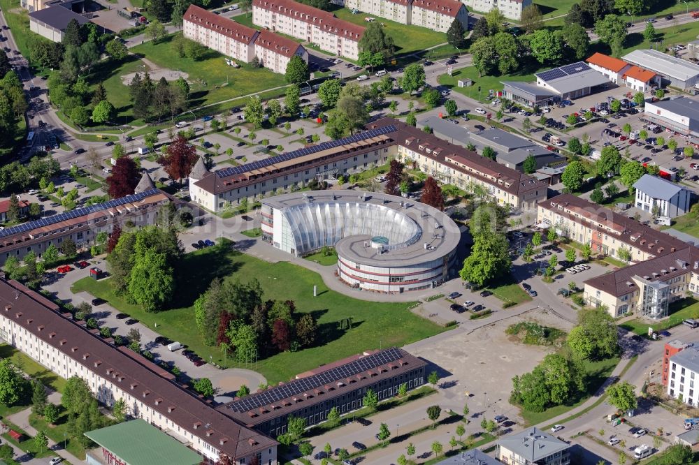 Bad Tölz from the bird's eye view: Industrial estate and company settlement FlintCenter in Bad Toelz in the state Bavaria, Germany