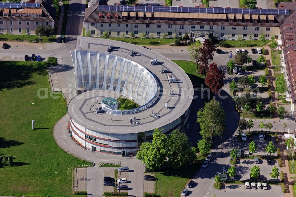 Aerial photograph Bad Tölz - Industrial estate and company settlement FlintCenter in Bad Toelz in the state Bavaria, Germany