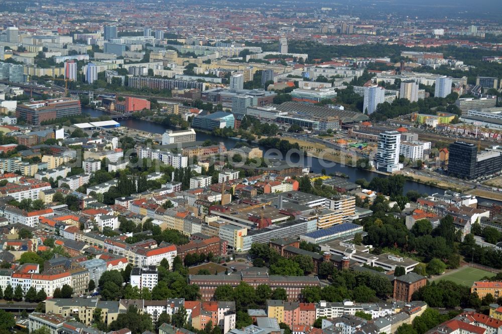 Berlin from the bird's eye view: Industrial estate and corporate settlement on Zeughof in the Kreuzberg district in Berlin