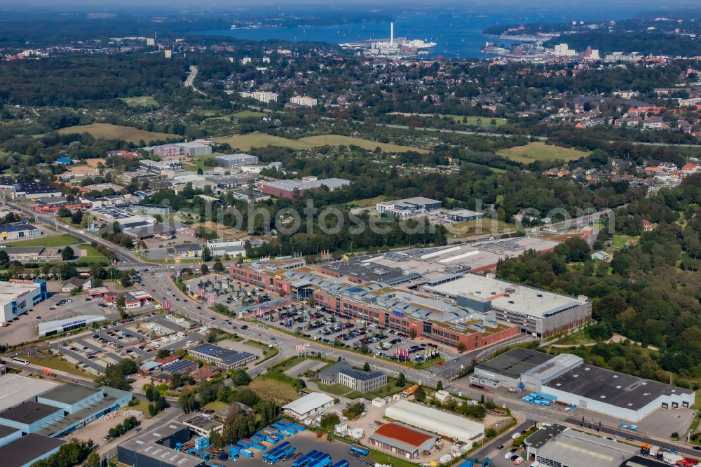 Aerial photograph Flensburg - Industrial estate and company settlement Flensburg -West between Lilienthalstrasse and Bundesstrasse B199 in Flensburg in the state Schleswig-Holstein, Germany