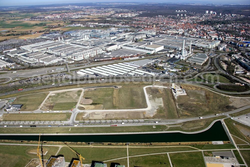 Aerial photograph Sindelfingen - Commercial area on Long Lake south of the Daimler AG - Mercedes-Benz plant in Sindelfingen in Baden-Wuerttemberg