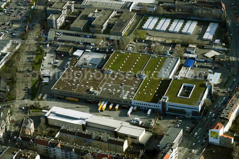 Aerial photograph Berlin - Industrial estate and company settlement with Freizeitzentrum and Logistikzentrum on Karl-Marx-Strasse in the district Neukoelln in Berlin, Germany