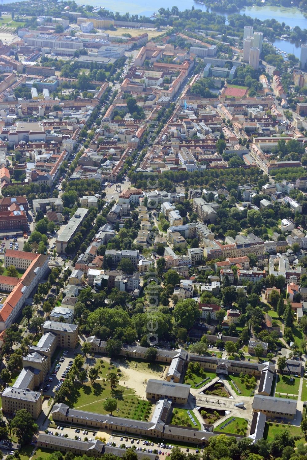 Potsdam from the bird's eye view: View at the multifunctional area Guard Uhlans barracks in the Jägervorstadt in Potsdam in the federal state of Brandenburg. The after the reunion reconstructed former barracks are now used as a commercial area and includes the Oberstufenzentrum OSZ I Technology, the Business School Potsdam and various companies. It is monumental protected