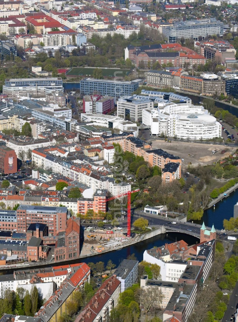 Aerial photograph Berlin - Industrial estate and company settlement Gebauer Hoefe on Franklinstrasse in Berlin, Germany