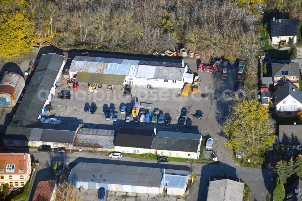 Aerial photograph Berlin - Industrial estate and company settlement on Genossenschaftsweg in the district Wartenberg in Berlin, Germany