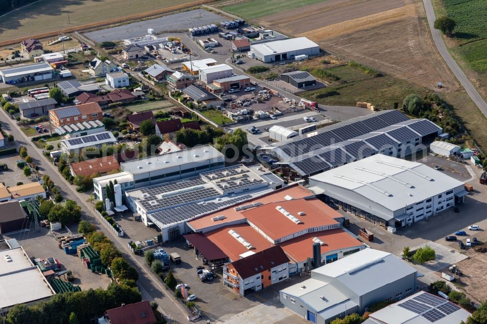 Aerial image Hatzenbühl - Industrial estate and company settlement Im Gereut with WWS Metallformen GmbH and HGGS LaserCUT GmbH & Co. KG in Hatzenbuehl in the state Rhineland-Palatinate