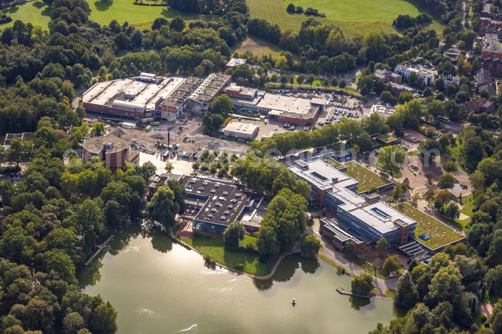 Aerial image Dorsten - Industrial estate and company settlement with of Gesamtschule Wulfen and dem Hallenbad Dorsten-Wulfen in the district Barkenberg in Dorsten in the state North Rhine-Westphalia, Germany