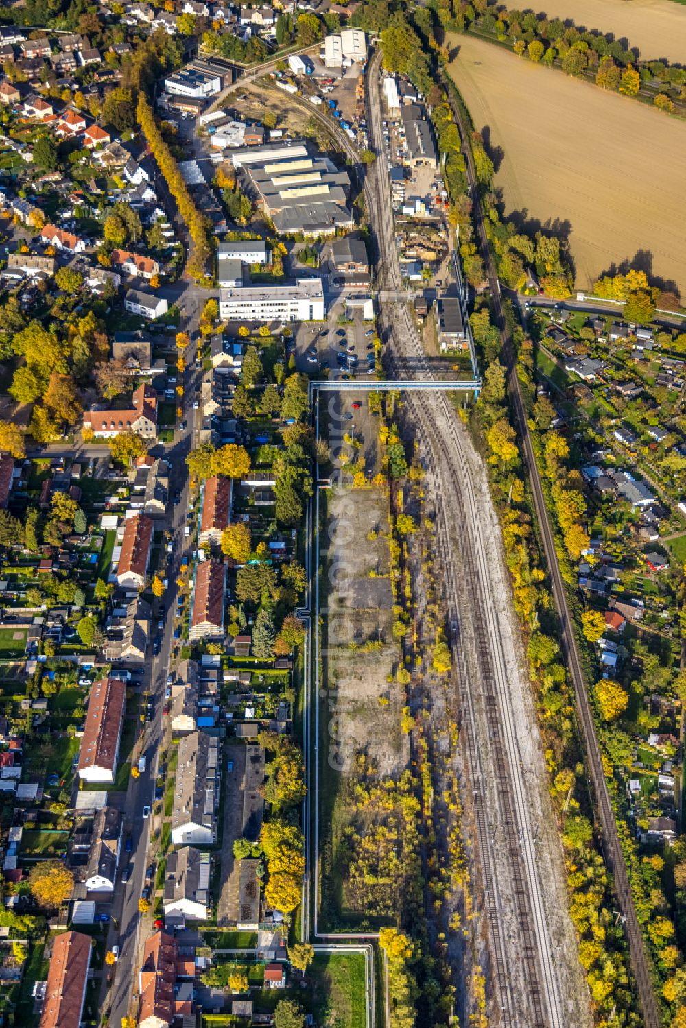 Gladbeck from the bird's eye view: Industrial estate and company settlement on street Talstrasse in Gladbeck at Ruhrgebiet in the state North Rhine-Westphalia, Germany