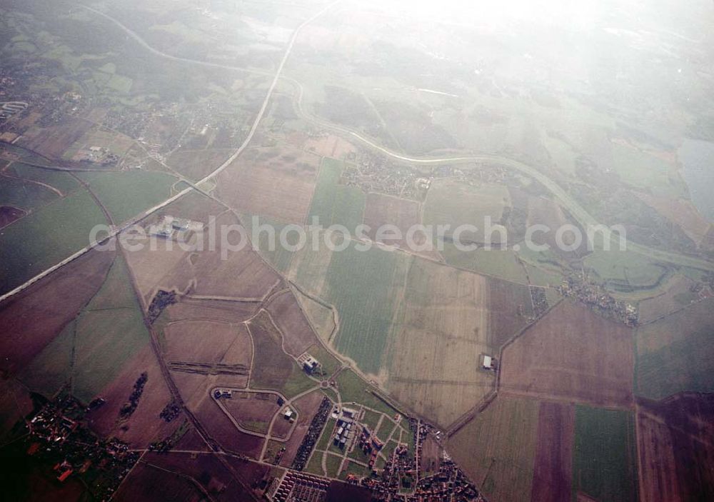 Leipzig - Gröbers from above - Gewerbegebiet Großkugel an der BAB A14 (Nähe Schkeuditzer Kreuz) ein Projekt der HVB Immobilienmanagement AG Blick nach Südost 06.11.2002