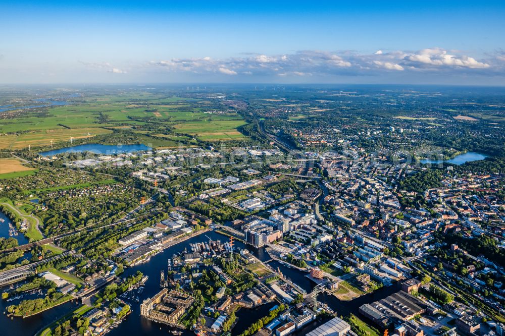 Hamburg from above - Industrial estate and company settlement Grossmoorbogengraben in Harburg in Hamburg