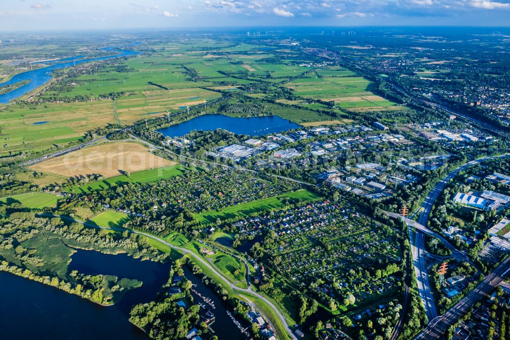 Hamburg from the bird's eye view: Industrial estate and company settlement Grossmoorbogengraben in Harburg in Hamburg