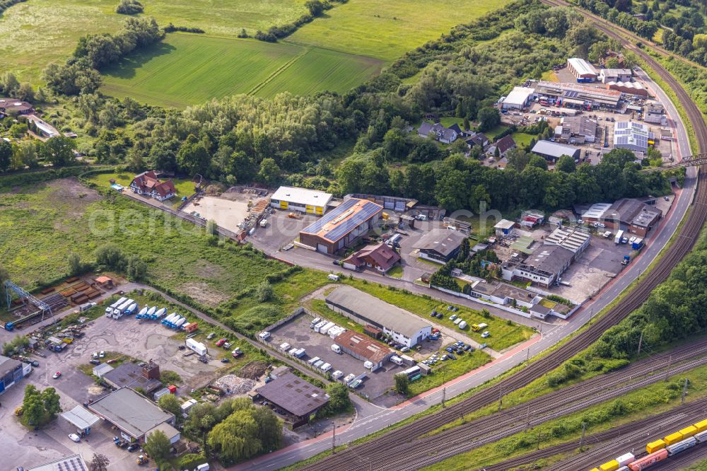 Aerial photograph Hamm - Industrial estate and company settlement on street Oestingstrasse in the district Lohauserholz in Hamm at Ruhrgebiet in the state North Rhine-Westphalia, Germany