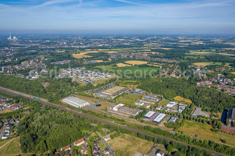 Aerial image Hamm - Industrial estate and company settlement on street Sachsenweg in the district Heessen in Hamm at Ruhrgebiet in the state North Rhine-Westphalia, Germany