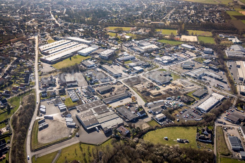 Aerial photograph Werl - Industrial estate and company settlement along the Hammer Strasse in Werl in the state North Rhine-Westphalia, Germany