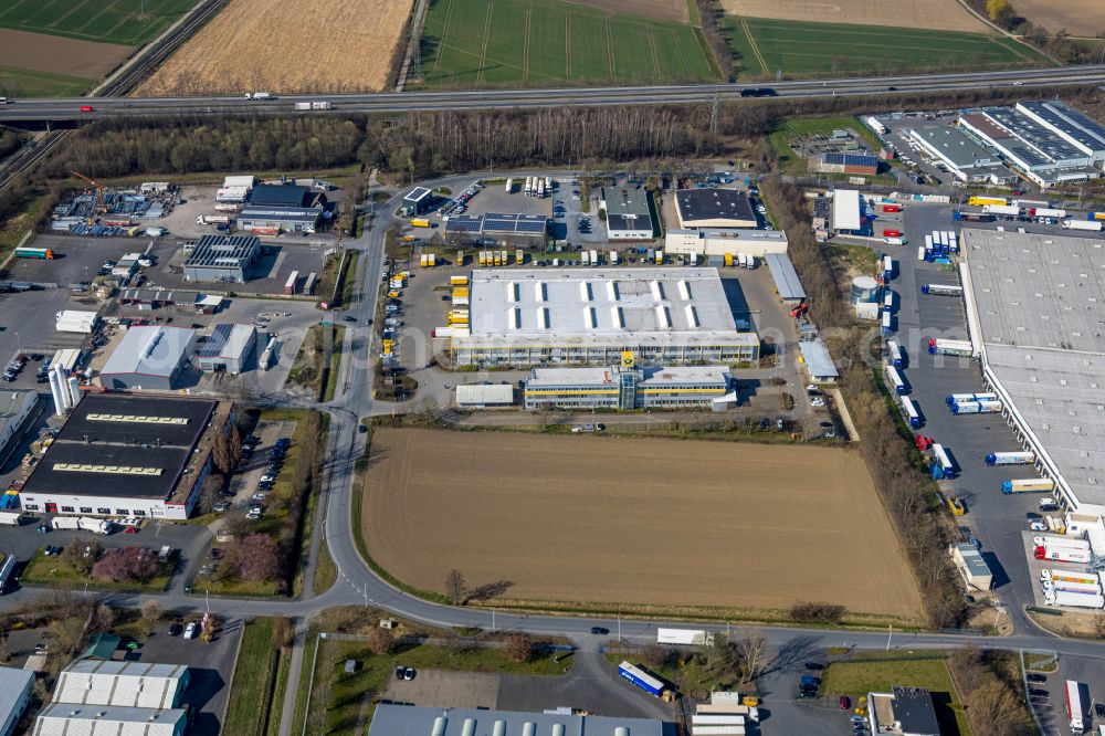 Aerial photograph Werl - Industrial estate and company settlement along the Hammer Strasse in Werl in the state North Rhine-Westphalia, Germany