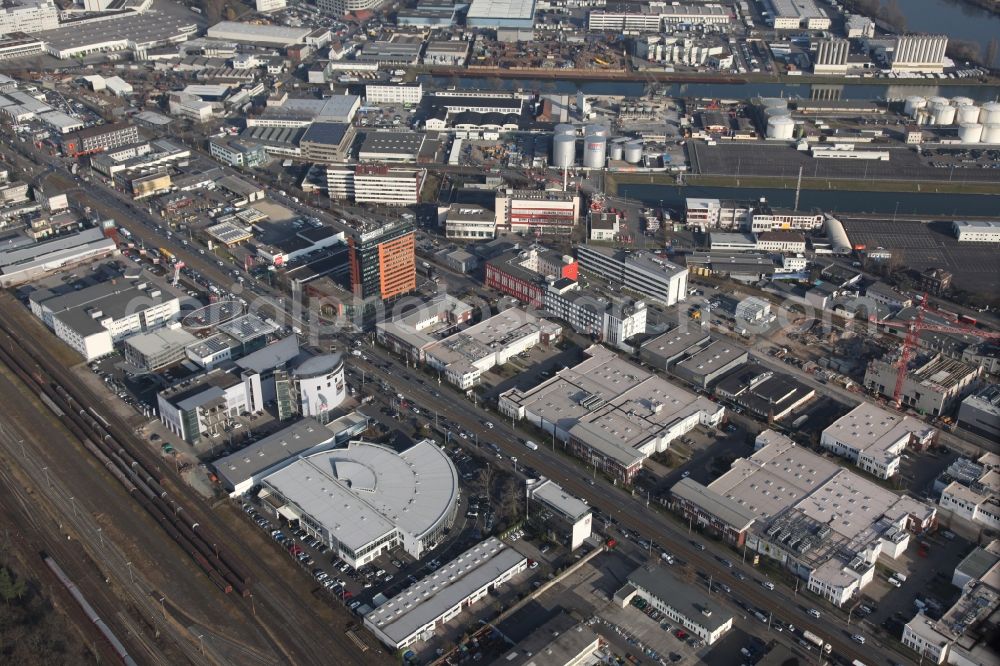 Frankfurt am Main from the bird's eye view: Commercial area on Hanauer Landstrasse in Frankfurt am Main in Hesse