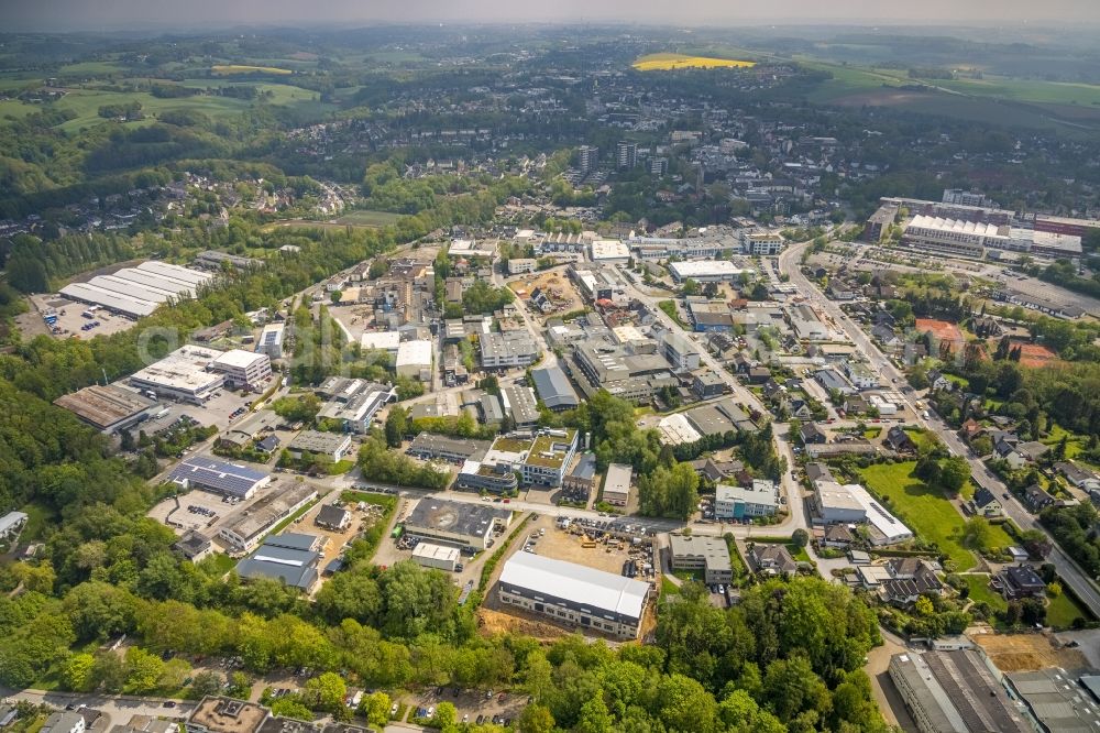 Aerial image Heiligenhaus - Industrial estate and company settlement in Heiligenhaus at Ruhrgebiet in the state North Rhine-Westphalia, Germany