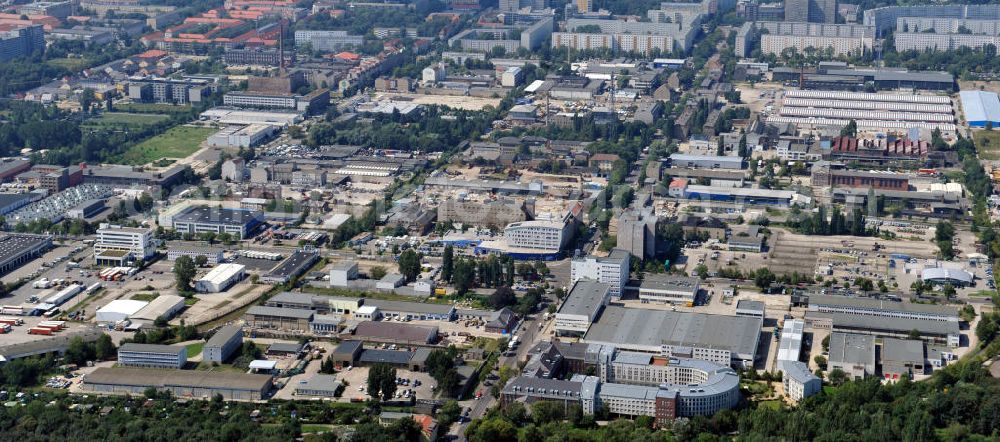 Aerial image Berlin - Gewerbegebiet Herzbergstraße Ecke Siegfriedstraße in Berlin-Lichtenberg. Business Park Herzbergestrasse / Siegfriedstrasse in Berlin-Lichtenberg.