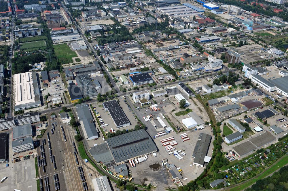 Aerial photograph Berlin - Gewerbegebiet Herzbergstraße Ecke Siegfriedstraße in Berlin-Lichtenberg. Business Park Herzbergestrasse / Siegfriedstrasse in Berlin-Lichtenberg.