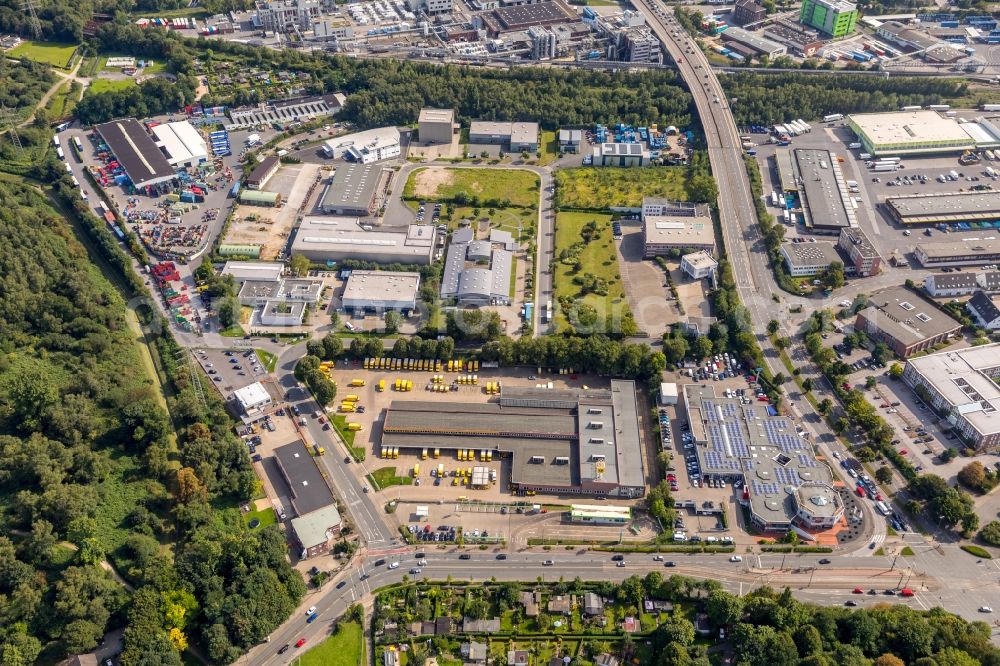 Essen from the bird's eye view: Industrial estate and company settlement on Herzogstrasse - Stoppenberger Strasse in Essen in the state North Rhine-Westphalia, Germany