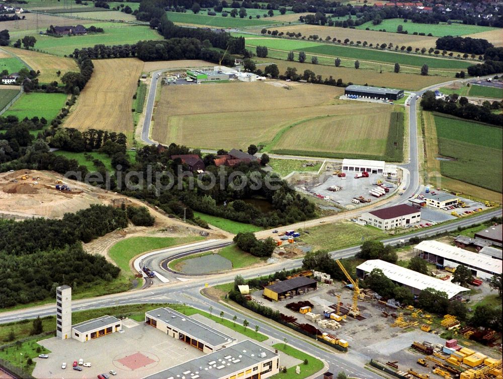 Moers from the bird's eye view: Industrial estate and company settlement Huelsdonk- Nord in Moers in the state North Rhine-Westphalia