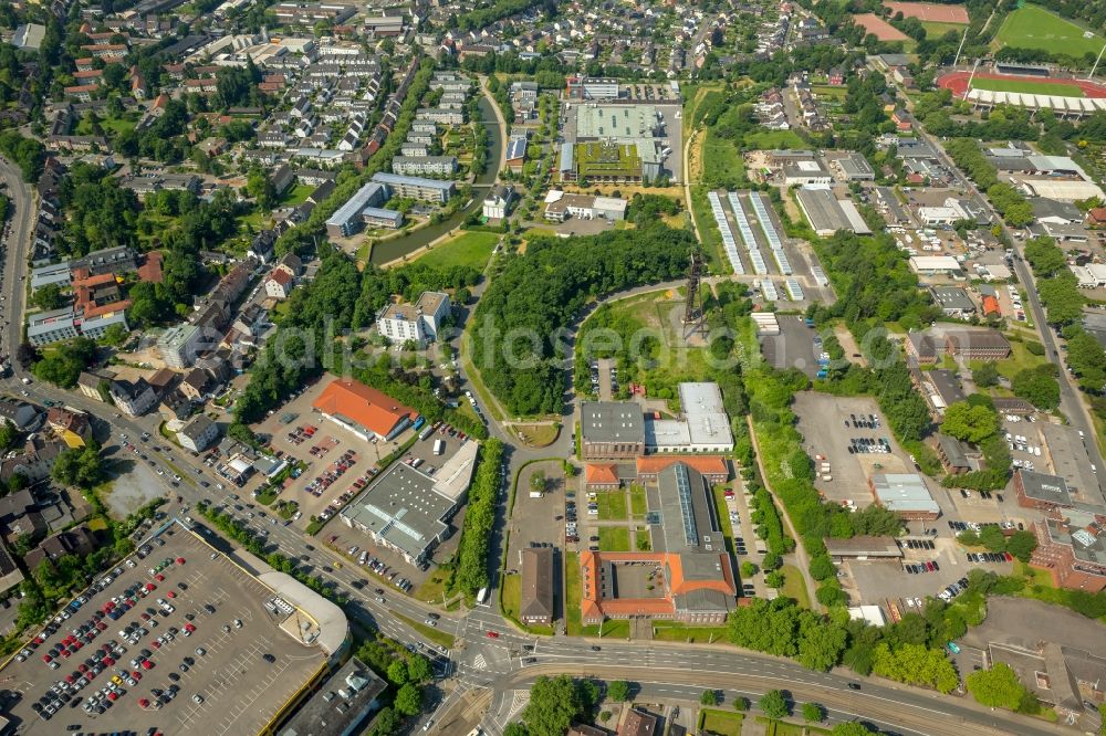 Aerial image Bochum - Industrial area and company settlement Holland on the area of the closed bill Holland in the district of Wattenscheid in Bochum in the federal state North Rhine-Westphalia, Germany