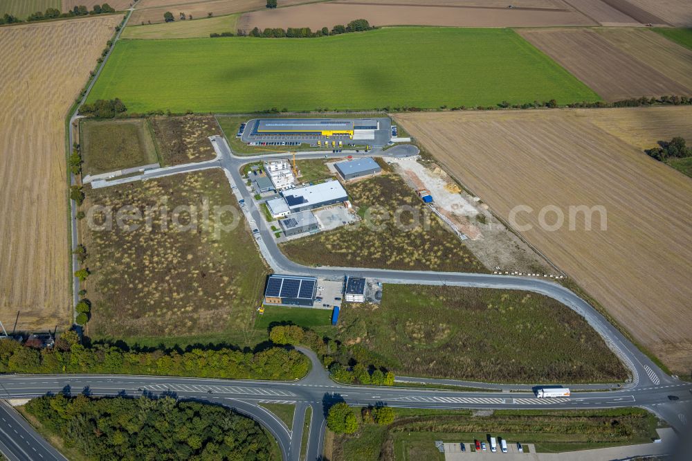 Soest from above - Industrial park of Industriegebiet Wasserfuhr along the Opmuender Weg and the B475 in Soest in the state North Rhine-Westphalia, Germany