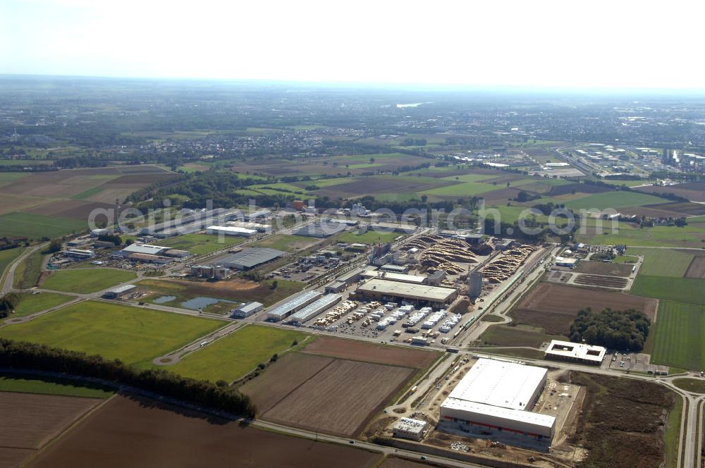 Aerial image INGOLSTADT - Im bayerischen Städtekreuz München, Regensburg, Nürnberg und Augsburg liegt der InterPark. Das Gewerbegebiet bietet eine Gesamtfläche von rund zwei Millionen Quadratmeter. Ein Projekt der HVB-Immobilien AG.