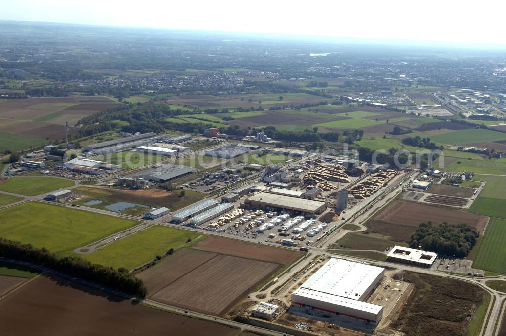 Aerial photograph INGOLSTADT - Im bayerischen Städtekreuz München, Regensburg, Nürnberg und Augsburg liegt der InterPark. Das Gewerbegebiet bietet eine Gesamtfläche von rund zwei Millionen Quadratmeter. Ein Projekt der HVB-Immobilien AG.